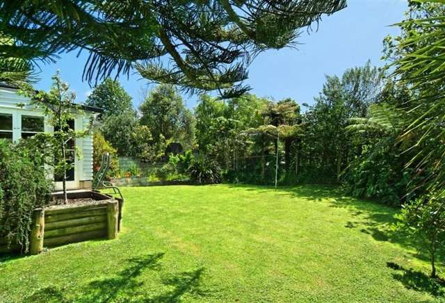 21 Golf Road New Lynn_2