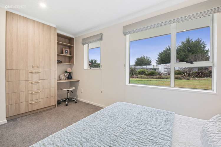 2383 South Eyre Road West Eyreton_12