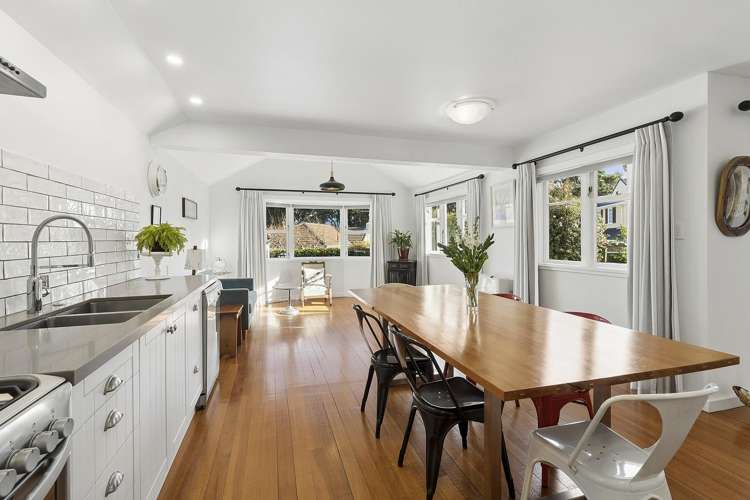 6 Ashleigh Crescent Miramar_15