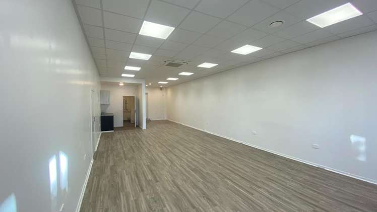 T2/19 Devonport Road Tauranga Central_5