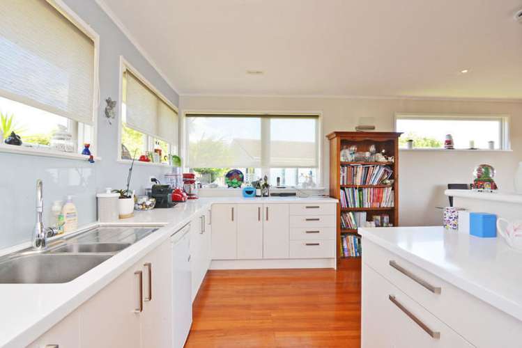 39 Shetland Street Glen Eden_6