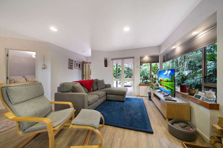 2/18a Clayburn Road Glen Eden_11