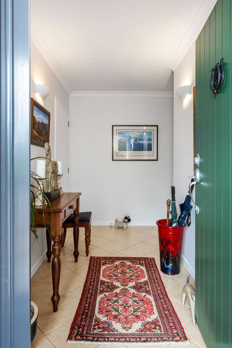 53 Athol Place Algies Bay_19