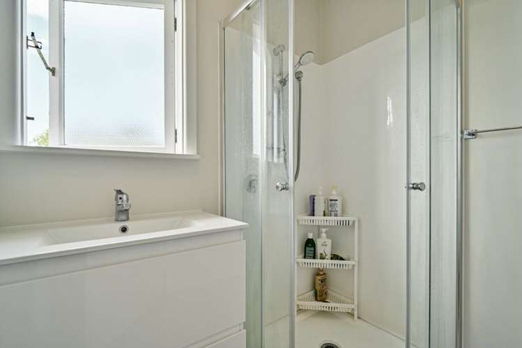 1105 Cunningham Crescent Mayfair_6