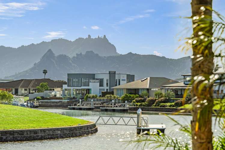 3 Kuaka Grove One Tree Point_19