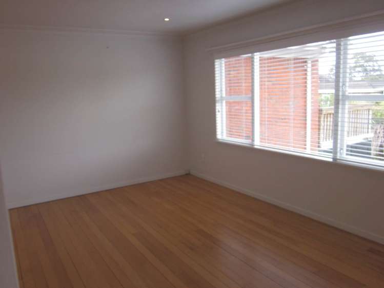4/420 Beach Road Mairangi Bay_8