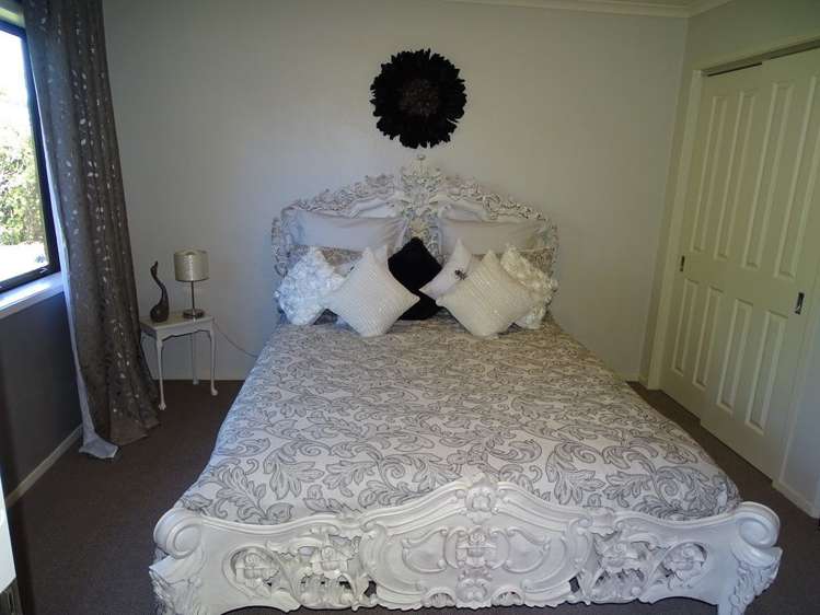 161 Capes Road Pollok_18