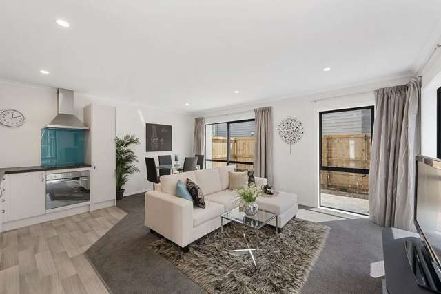 4/15 Jones Crescent Melville_2