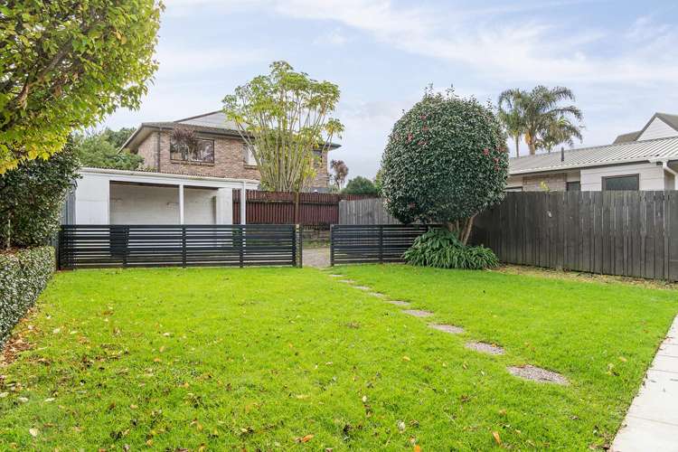 54A Heron Avenue East Matua_11