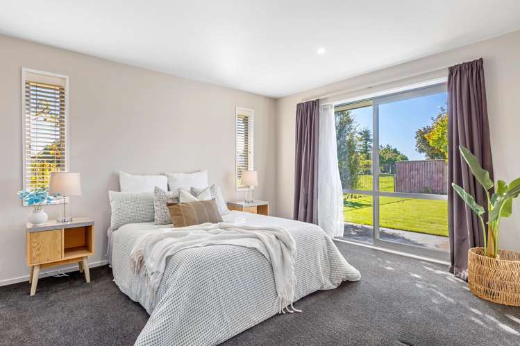 8 Eaton Place Lincoln_12