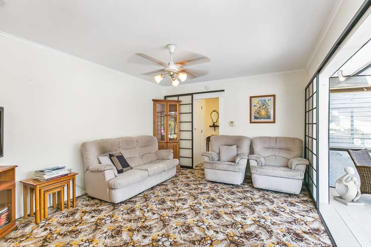 12 Lauderdale Road Birkdale_23