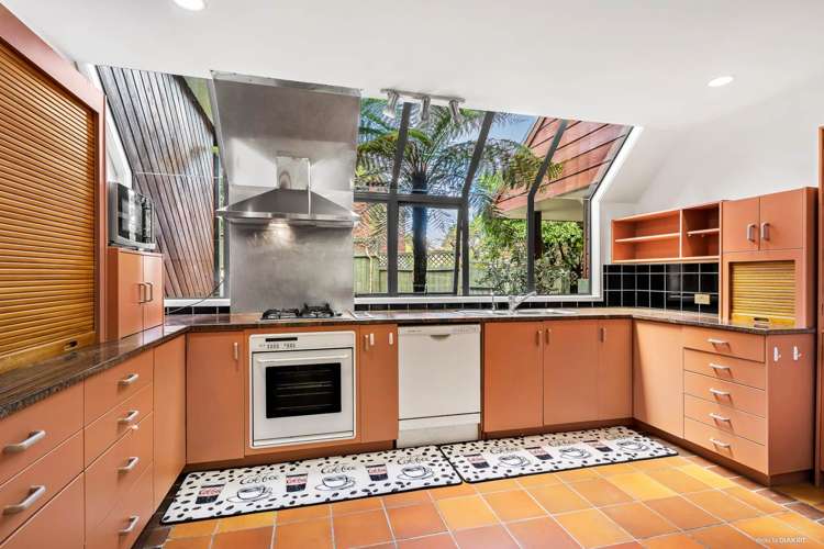 25 Holdaway Avenue Northcote_3