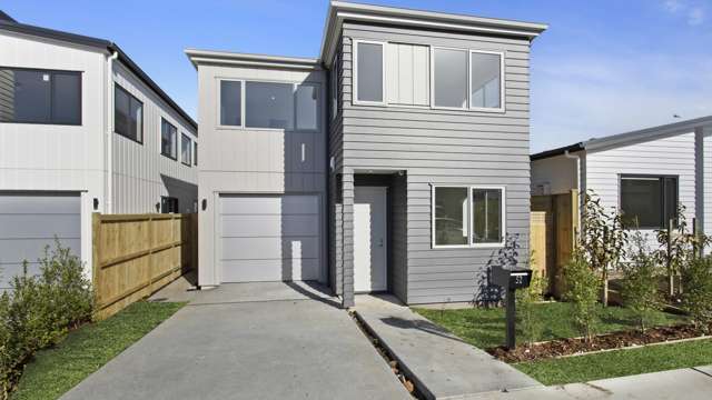 Brand new 4 bedrooms 2 bathroom in Karaka