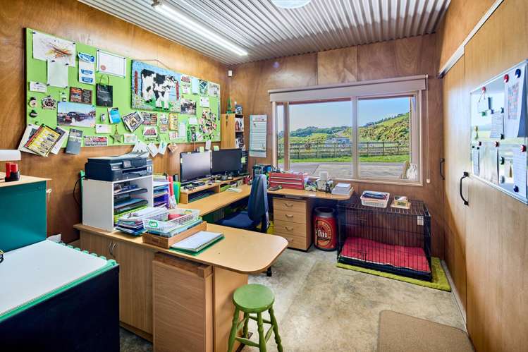 132 Bing Lucas Drive Tawa_22