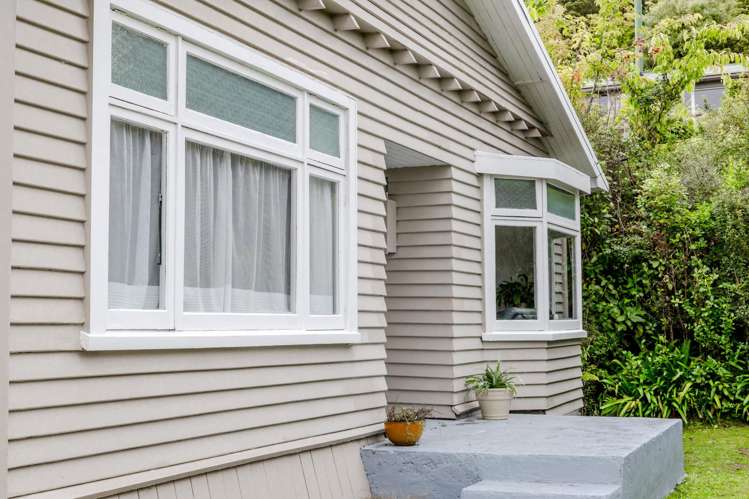 2 Sutherland Street Dunollie_18