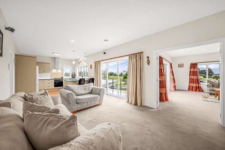 25 Muriwai Drive_5