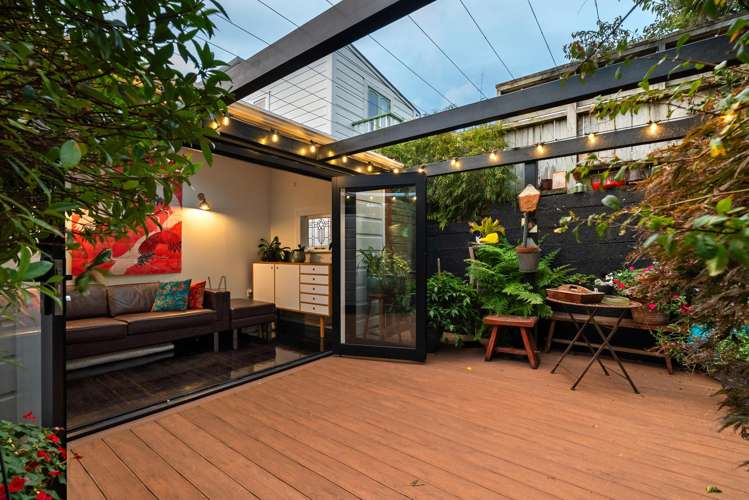 73 Austin Street Mount Victoria_30