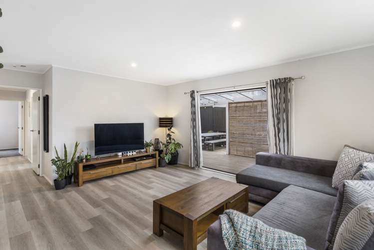 24 Bayside Avenue Te Atatu Peninsula_5