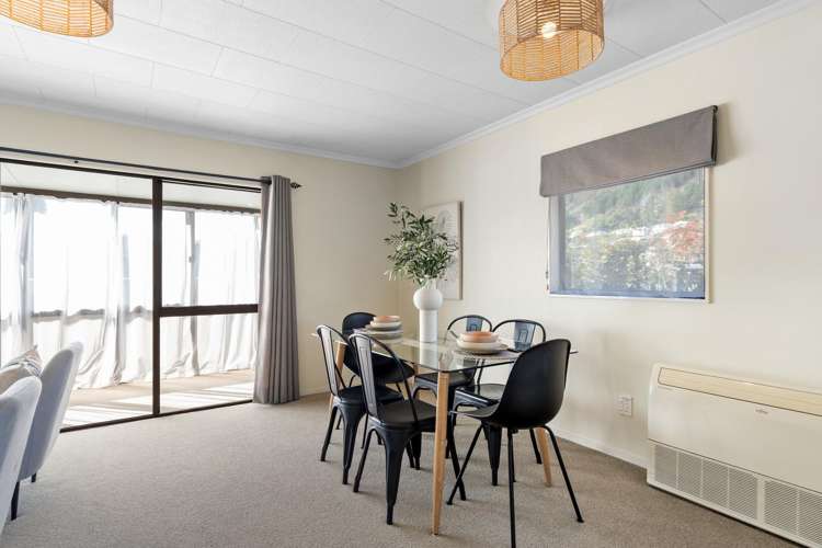 2 Brydon Way The Wood_7