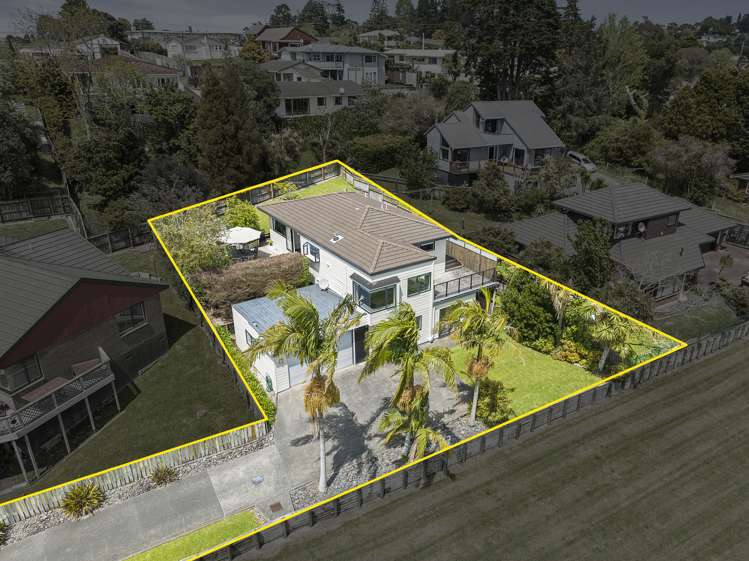 15 Taupiko Place Green Bay_30