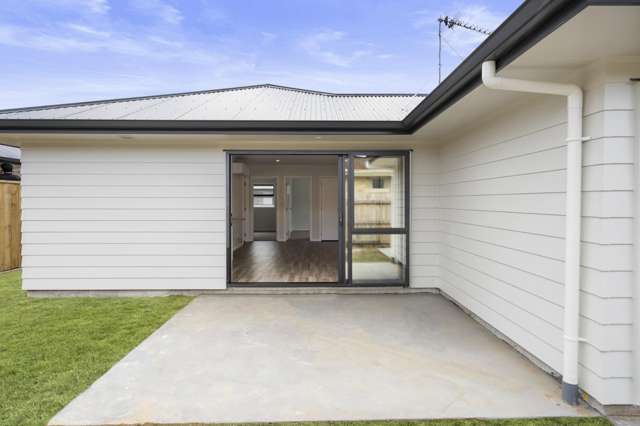 2/7 Fenwick Crescent 1076_1