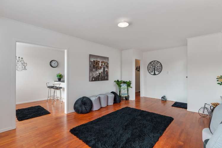 70 Vodanovich Road Te Atatu South_5