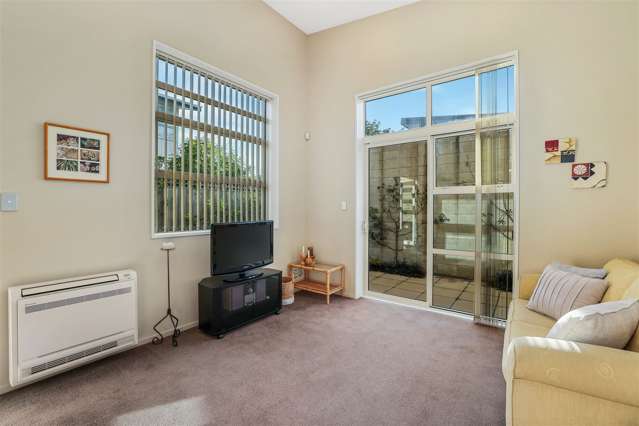 2/43 Main Road Redcliffs_2