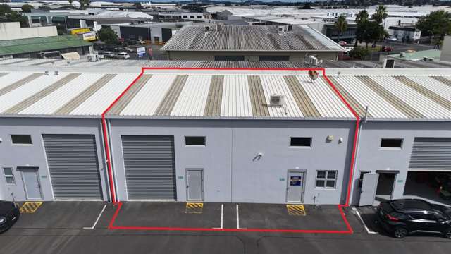 126sqm Tilt Slab Unit with Vacant Possession