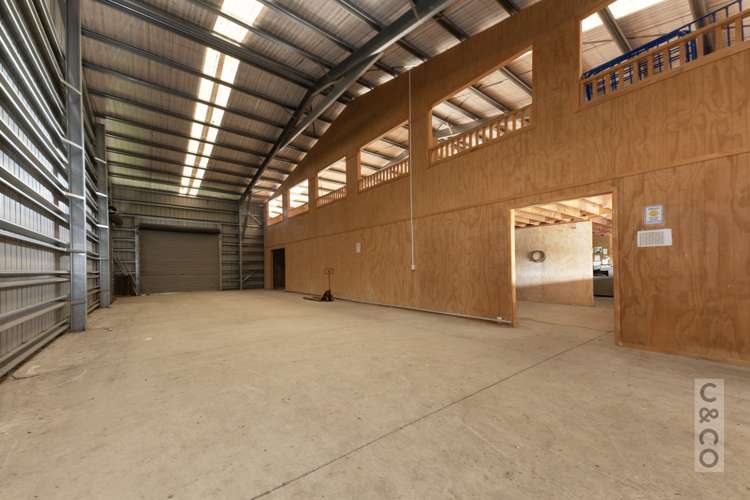 522 State Highway 16 Kumeu_22