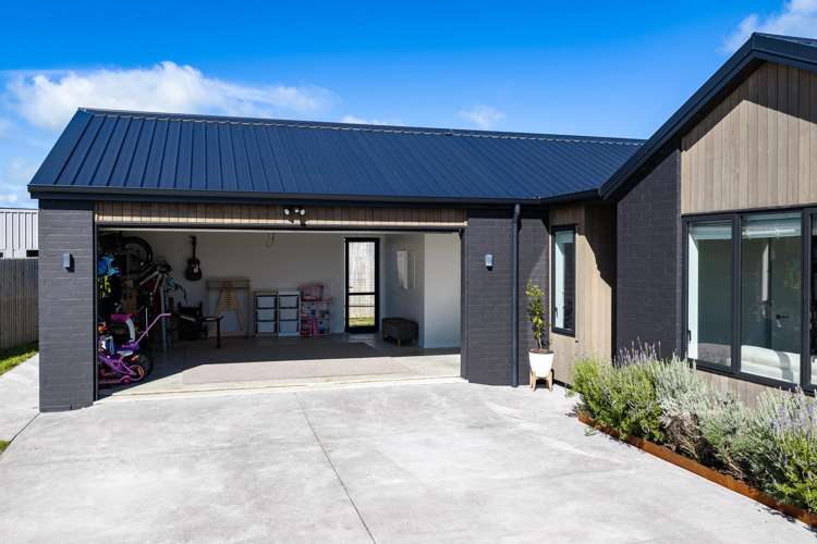 16 Tunarau Street Raglan_32