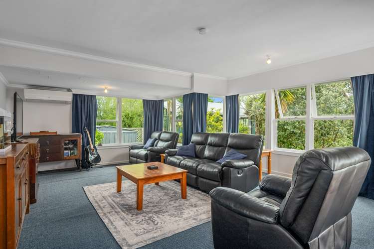 36 Parakai Avenue, Parakai Helensville_1