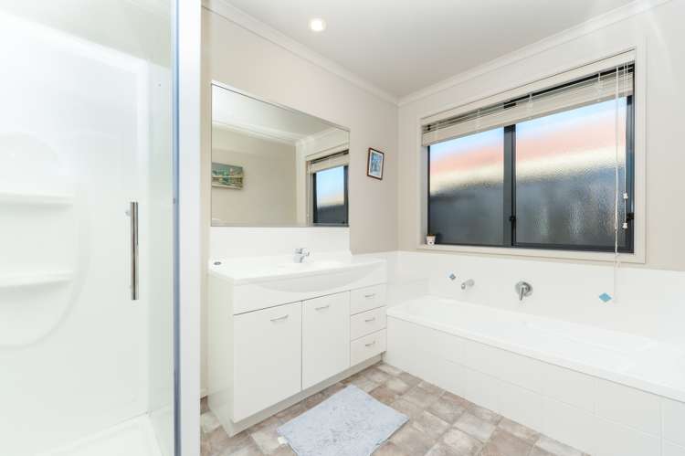 41 Parkside Drive Huntington_10