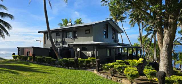 AMAZING AIRBNB 5-bedroom RENTAL VILLA at HEAVENSDOOR IN THE FIJI ISLANDS!