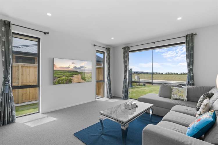 8 Coach Way Rolleston_10