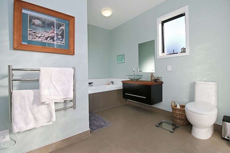 19 Niven Road Otatara_13