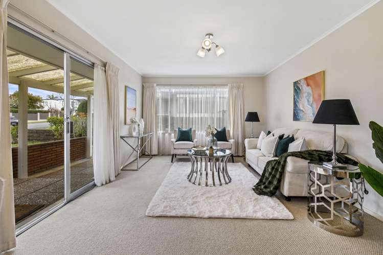 2/27a Eastern Beach Road Eastern Beach_5