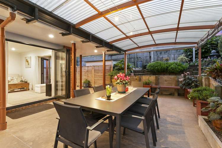 8 Waimanu Bay Drive Te Atatu Peninsula_25