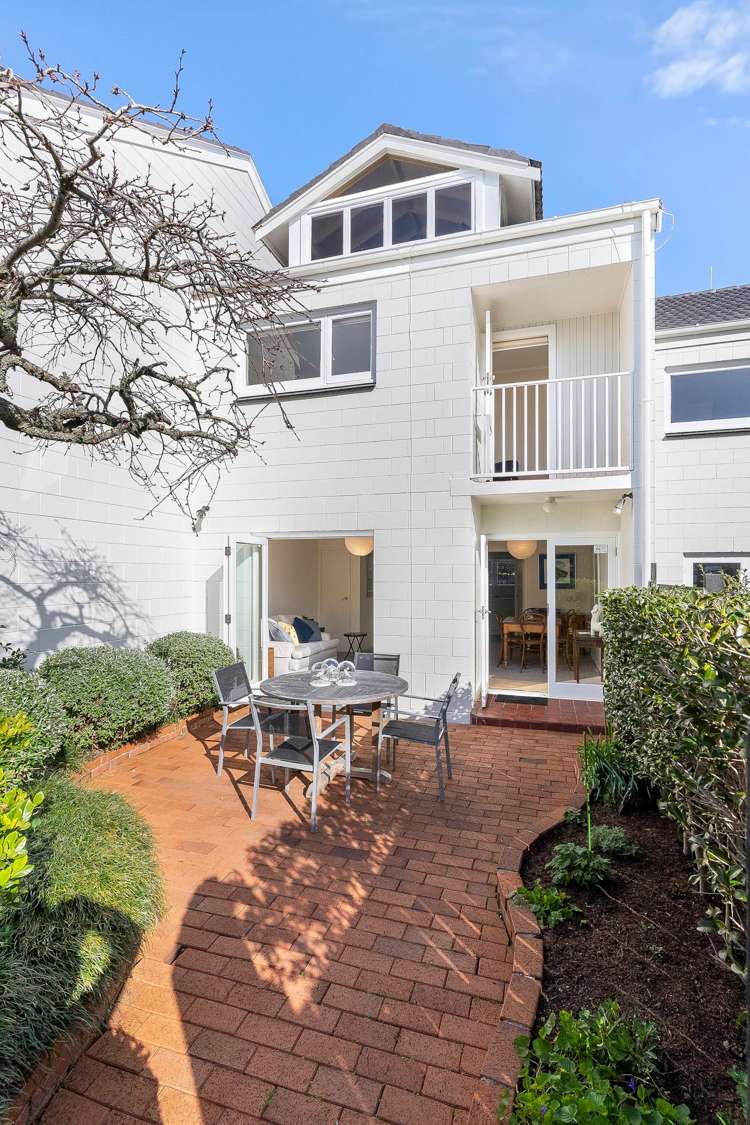 10/8 Hamilton Road Herne Bay_11