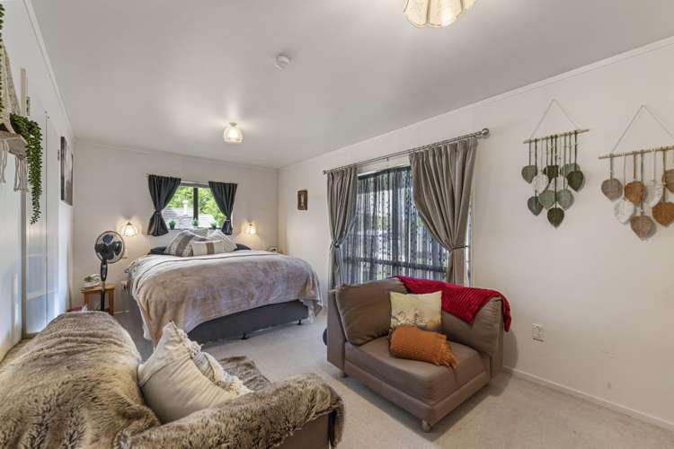 1/10 Sunset Street Hilltop_8