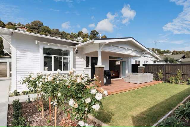Luxurious Renovated Villa in Downtown Nelson