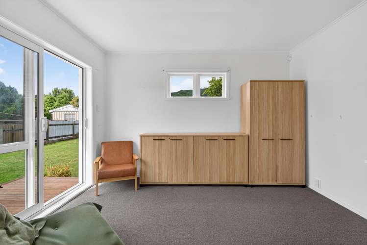 49 Dover Road Wainuiomata_9