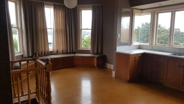 1/17 Pukerangi Crescent 1660_2