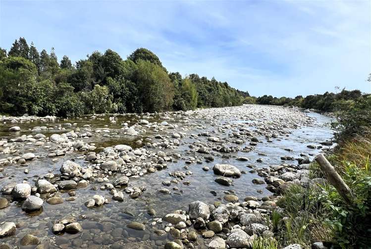 916 Old Christchurch Road Awatuna_13