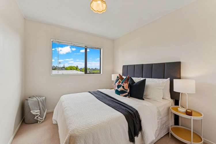 25A Downing Street Glenfield_16