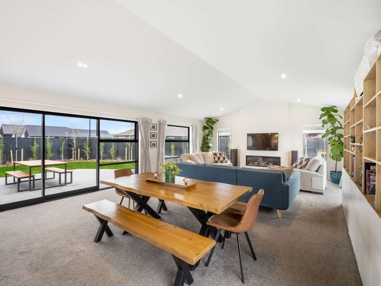 22 Springbrook Close_2