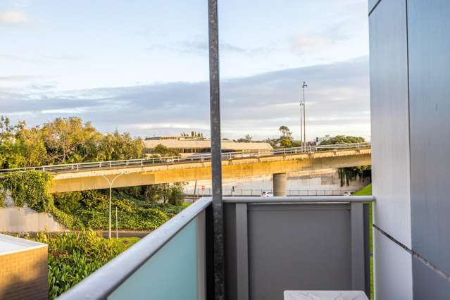 2F/15 Minnie Street Eden Terrace_3