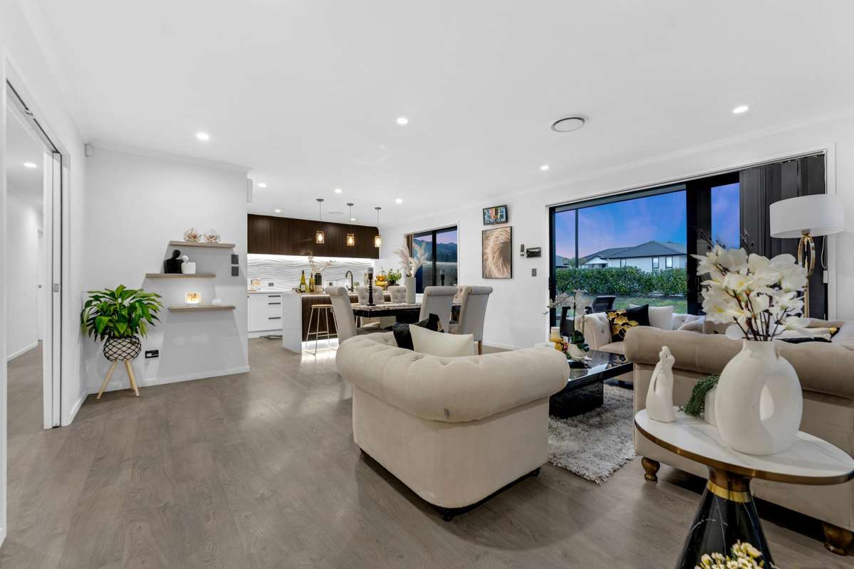 62 HELENVALE CRESCENT_2