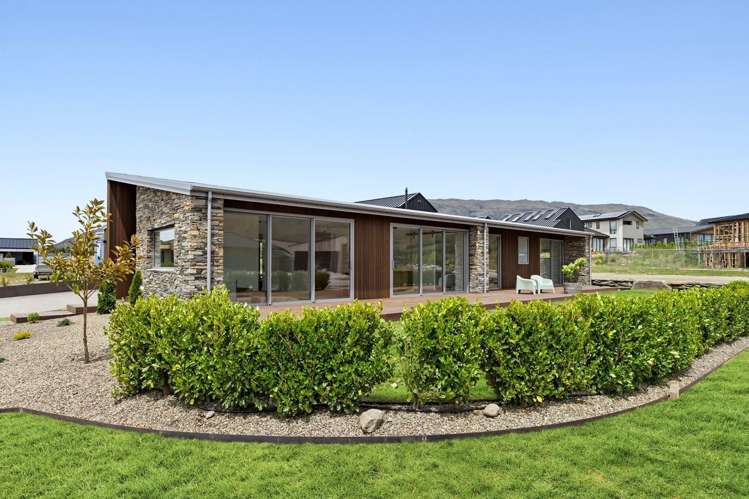 28 Doug Ledgerwood Drive, Alpine Estate Wanaka_1