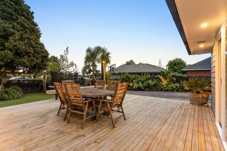 4 Holman Road Te Atatu Peninsula_23
