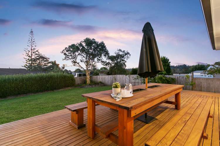 8 Hellyers Street Birkdale_19